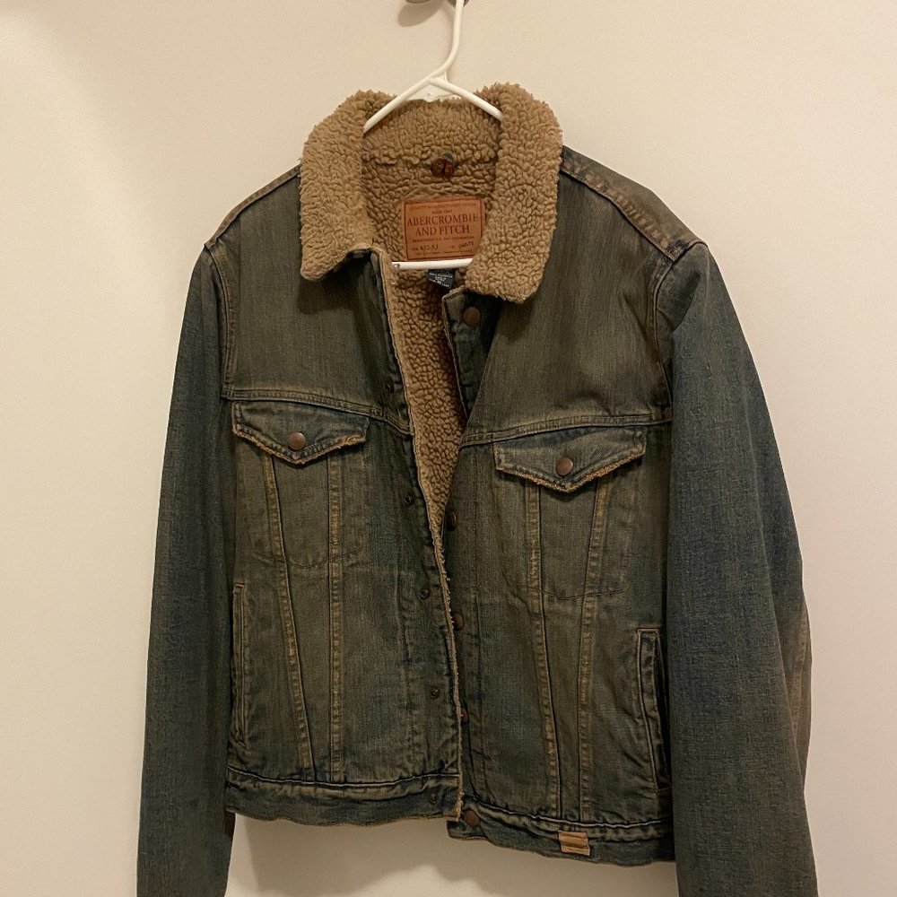 Stay Warm and Stylish in This Abercrombie & Fitch Sherpa Denim Jacket!